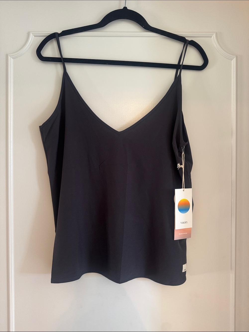 Vuori Black V-Neck Villa Cami